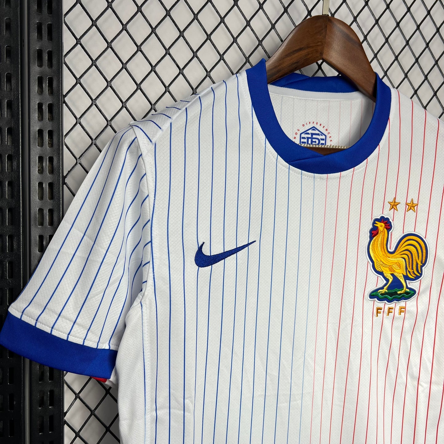 Maillot France extérieur 2024-25