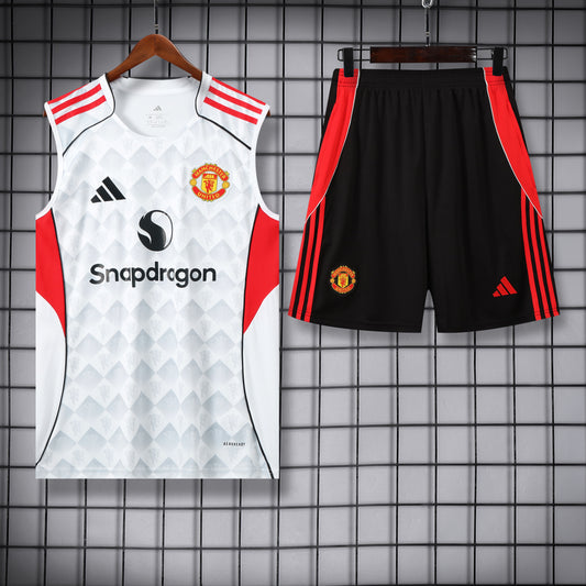 Ensemble training Man United 25-26