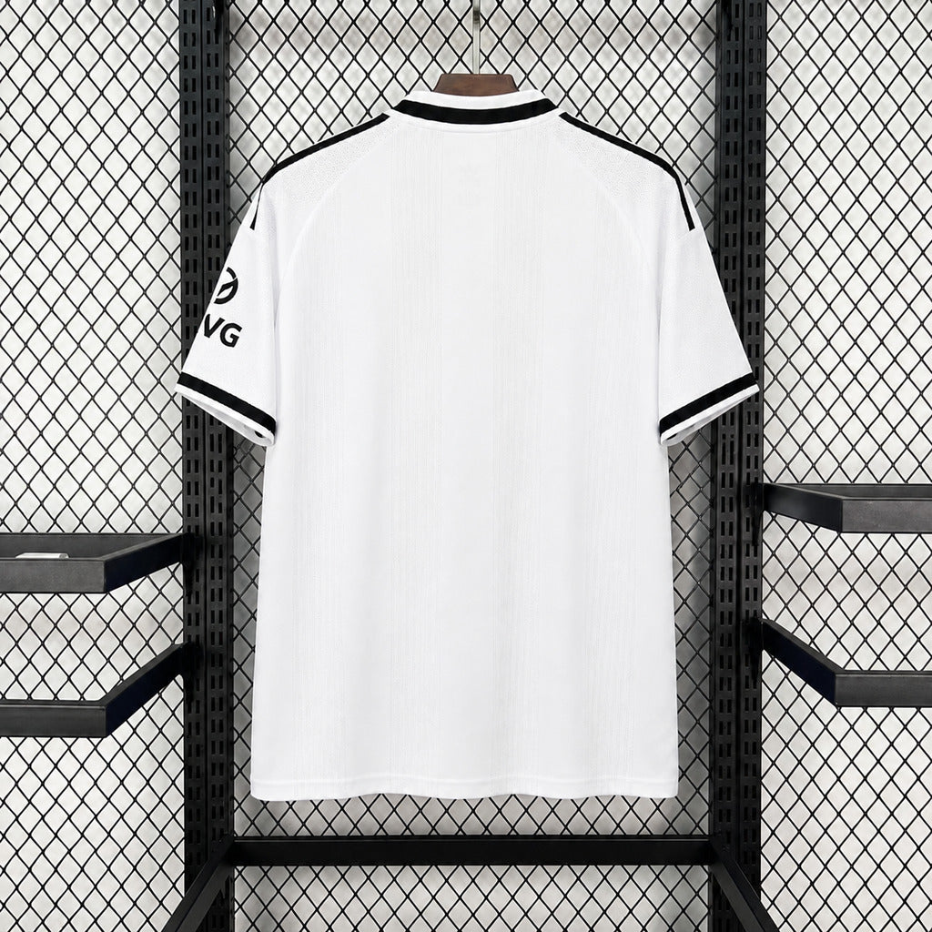 Maillot extérieur Eintracht Francfort 2026-27