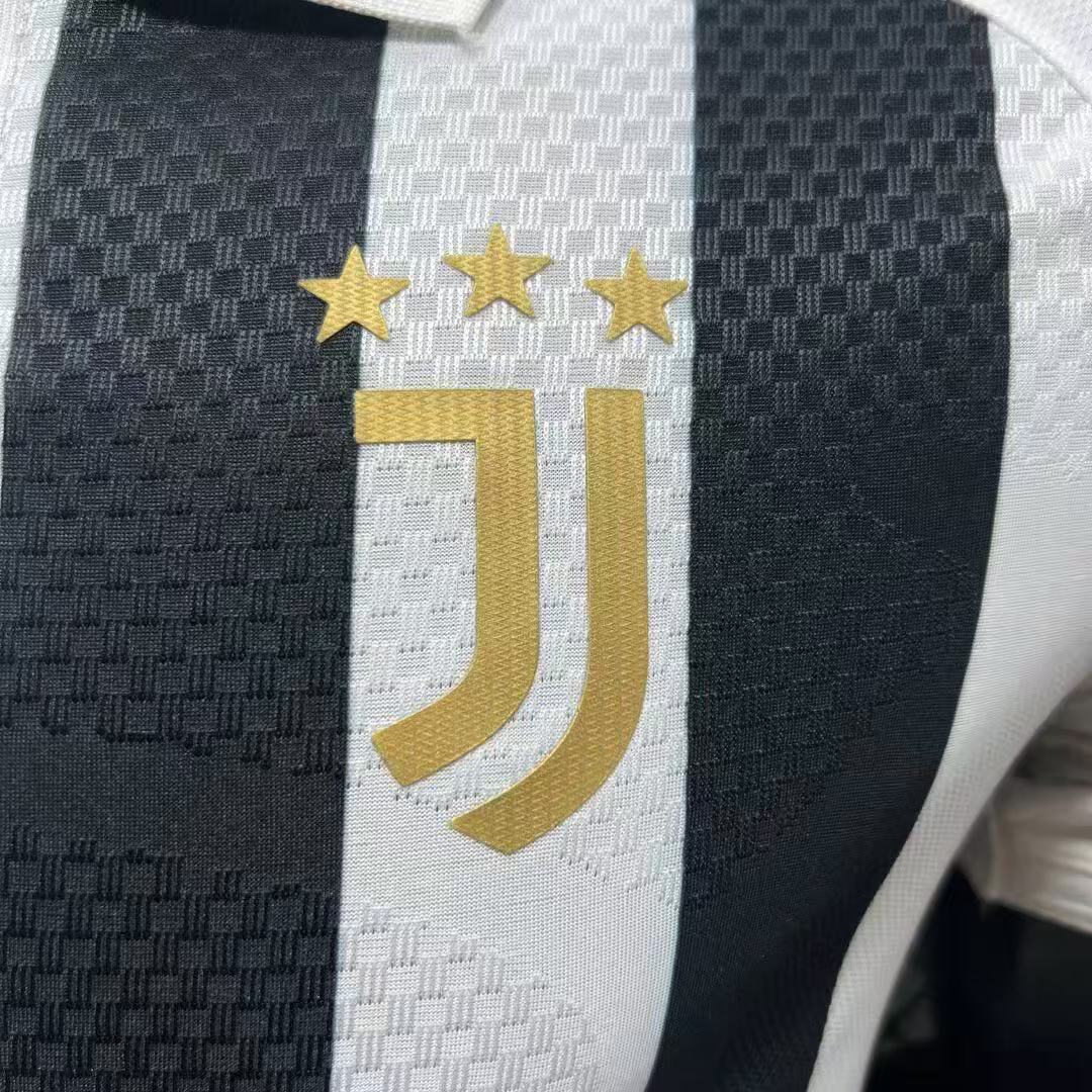 Maillot domicile Juventus 2026-27