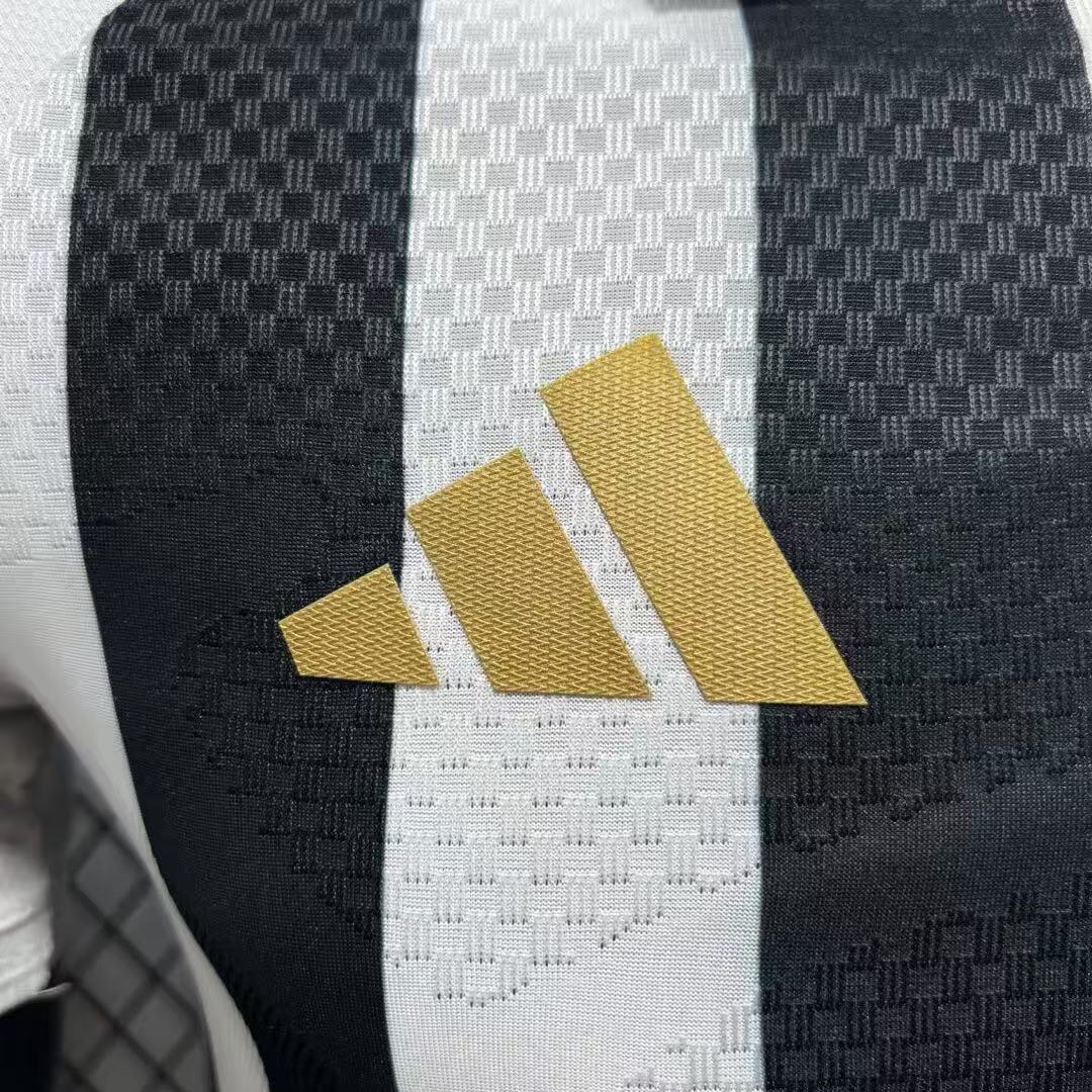 Maillot domicile Juventus 2026-27