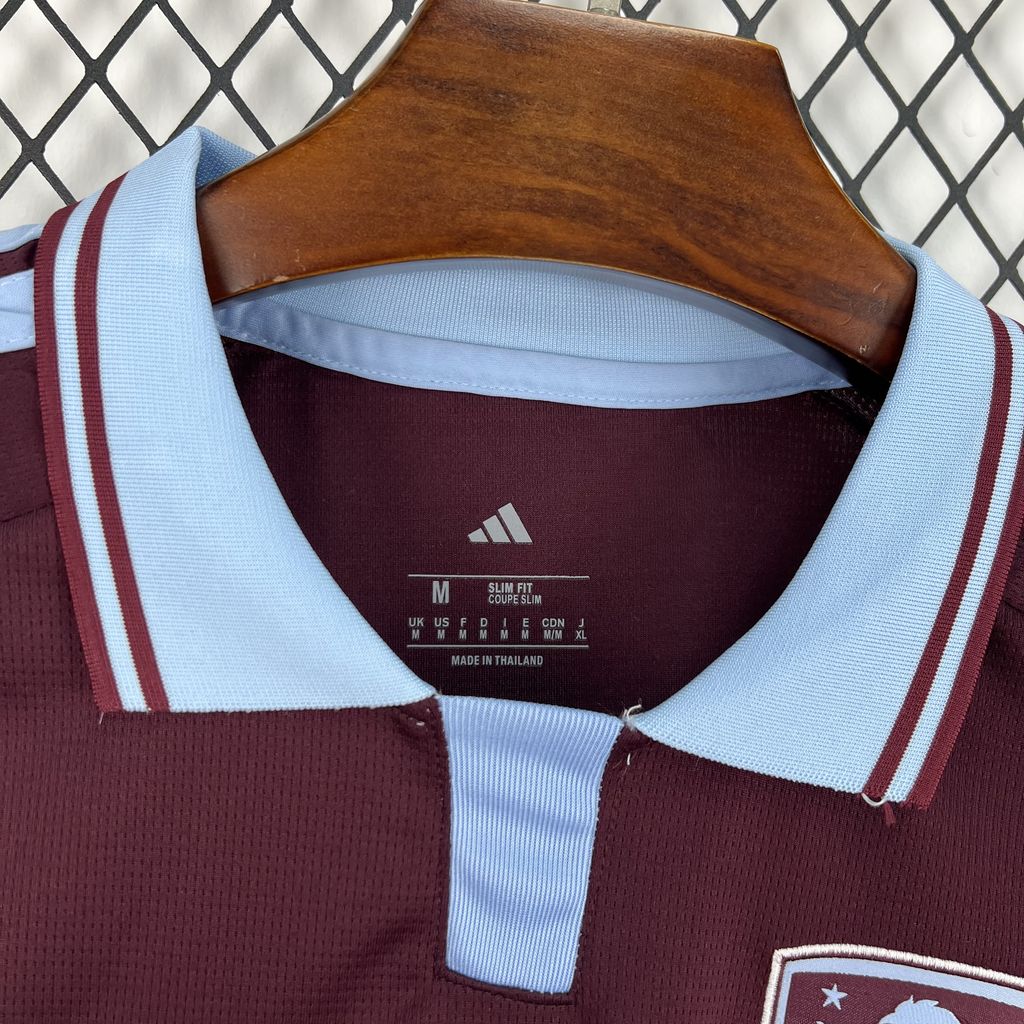 Maillot dom Aston Villa 2026-27