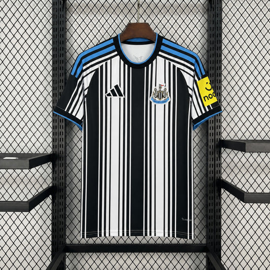 Maillot dom Newcastle 2026-27