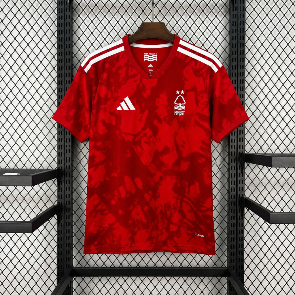 Maillot dom Nottingham Forest 2026-27