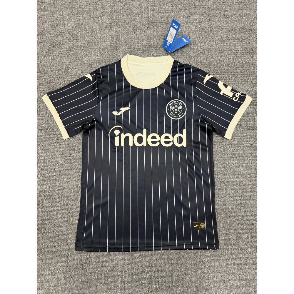 Maillot ext Brentford 2026-27